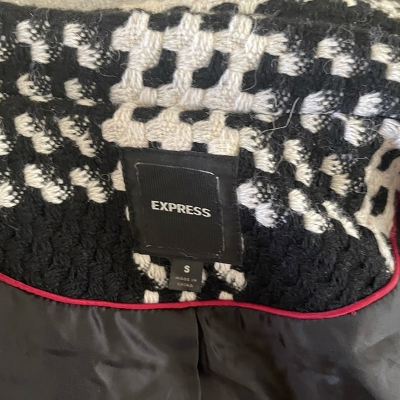 Express Black and White Houndstooth Belted Winter Pea Coat Y2K - Picture 6 of 8